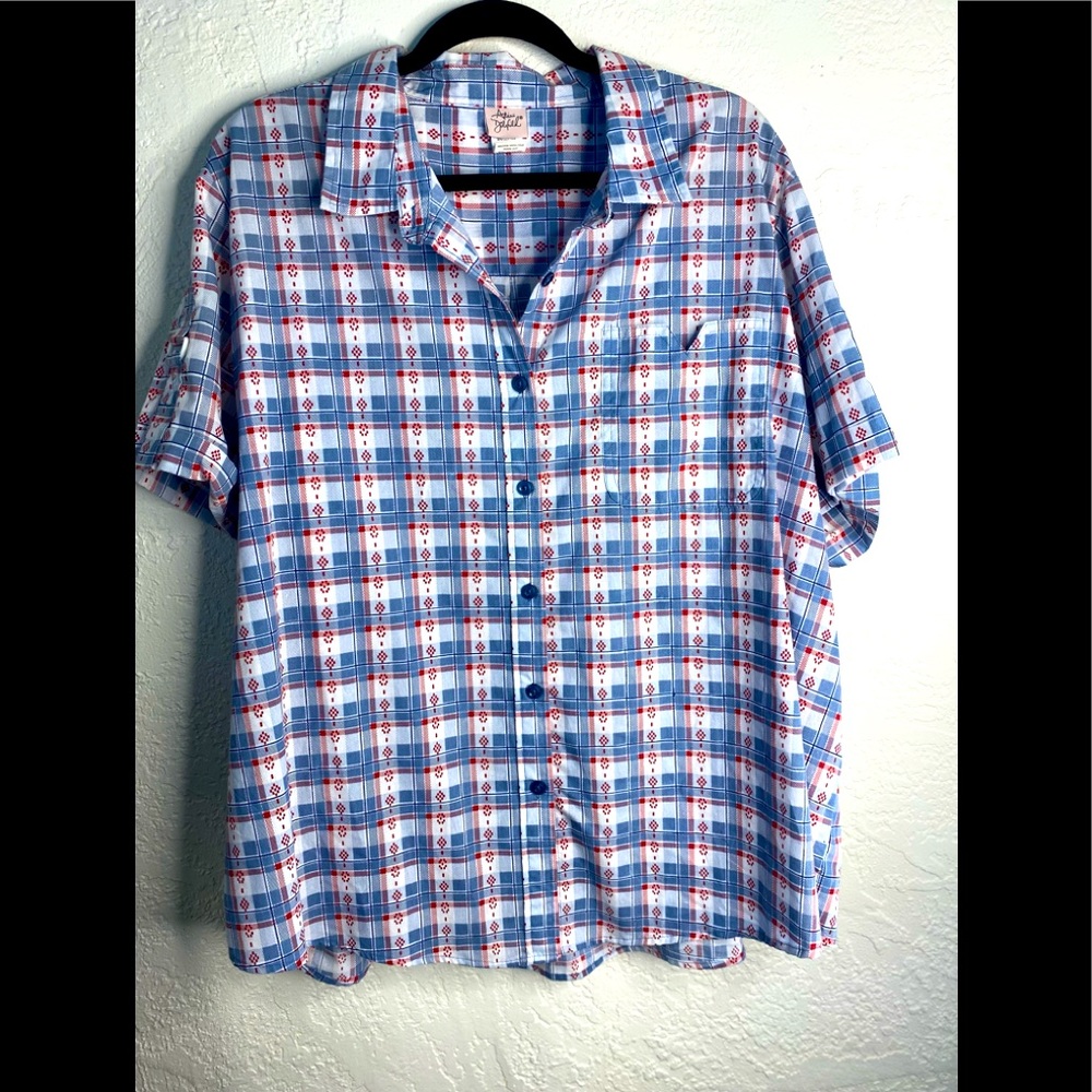 Adrián Dilafield plaid woman's top 3X